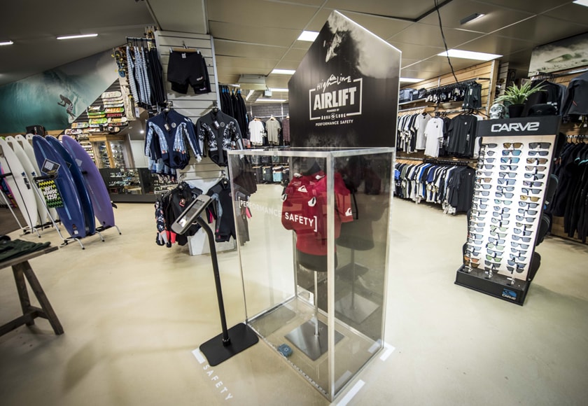 RETAIL DISPLAY – QUIKSILVER AIRLIFT IN-STORE DISPLAY