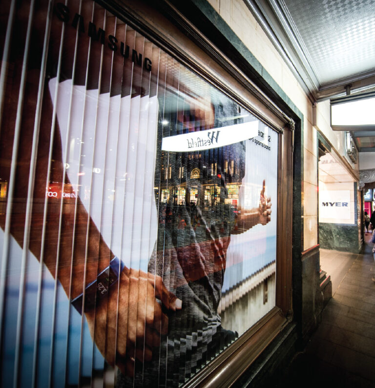 Samsung Australia - Lenticular Window Display - Dashing Group