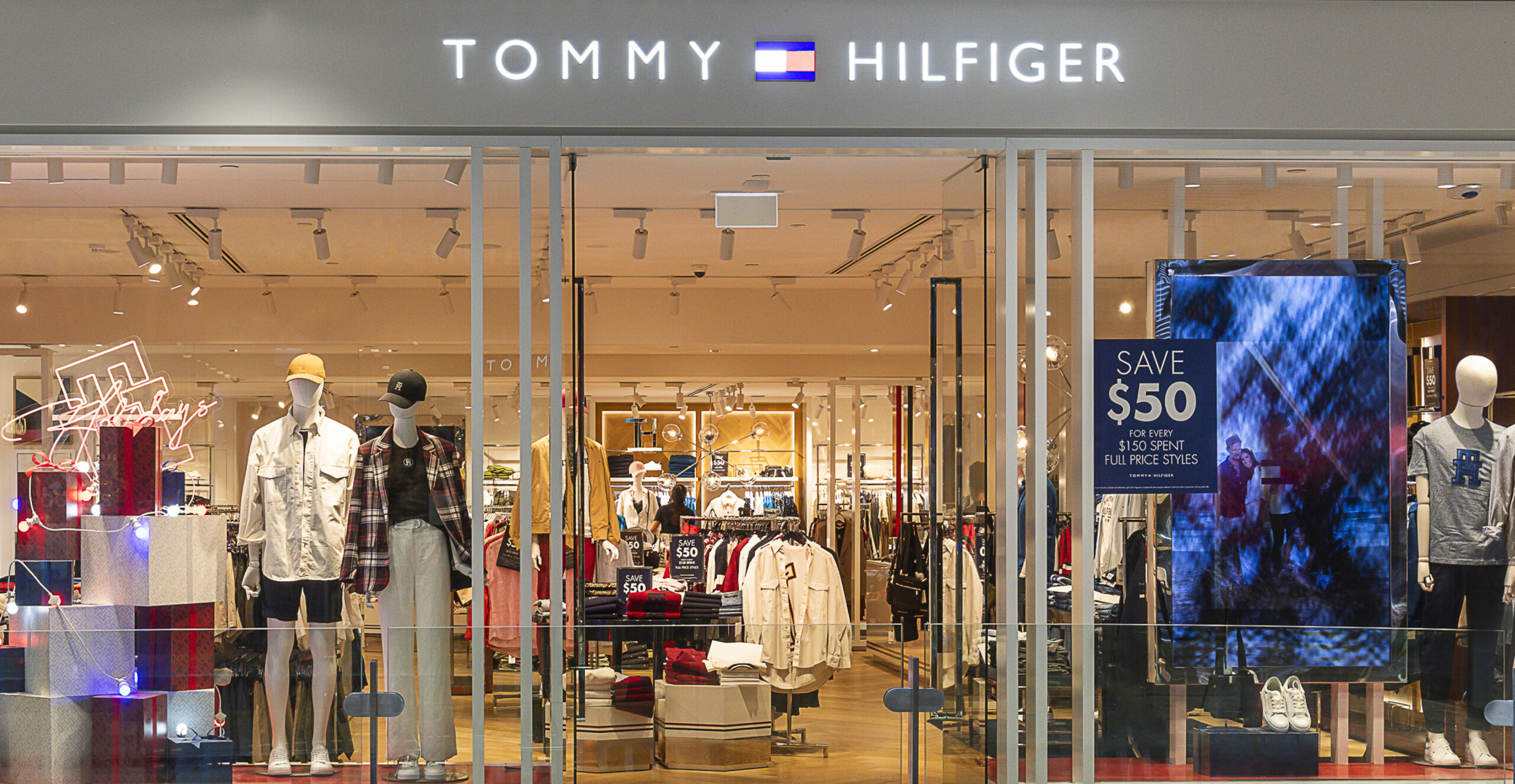 Tommy Hilfiger - Holiday Campaign